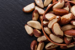 Les noix du brésil sont riches en sélénium, un minéral essentiel pour la thyroïde.